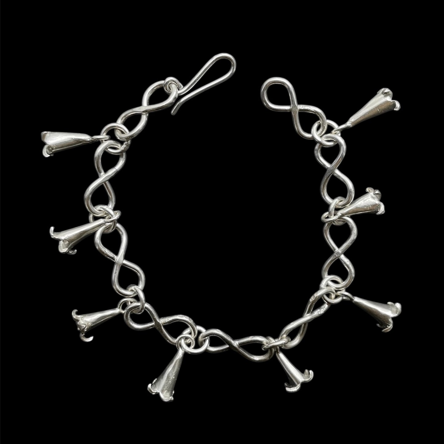 Angel trumpets bracelet