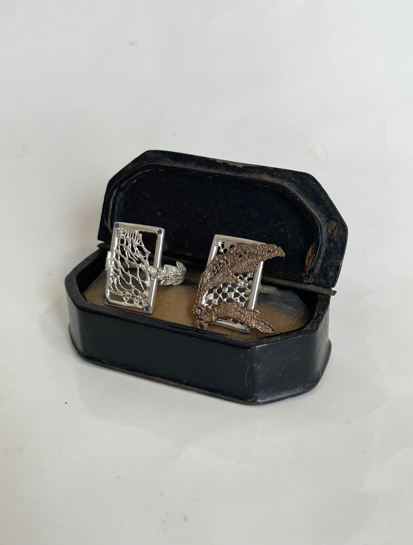 Squared lace rings