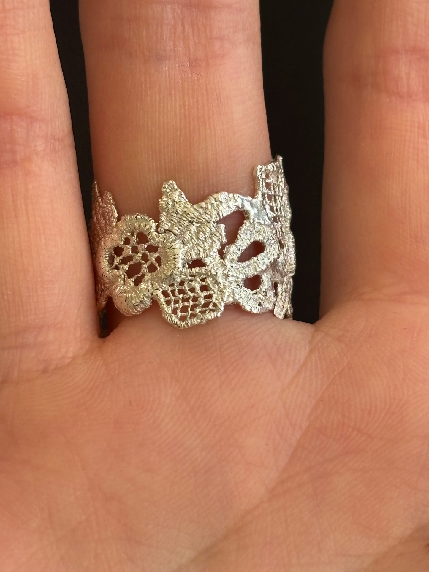 Primrose lace ring
