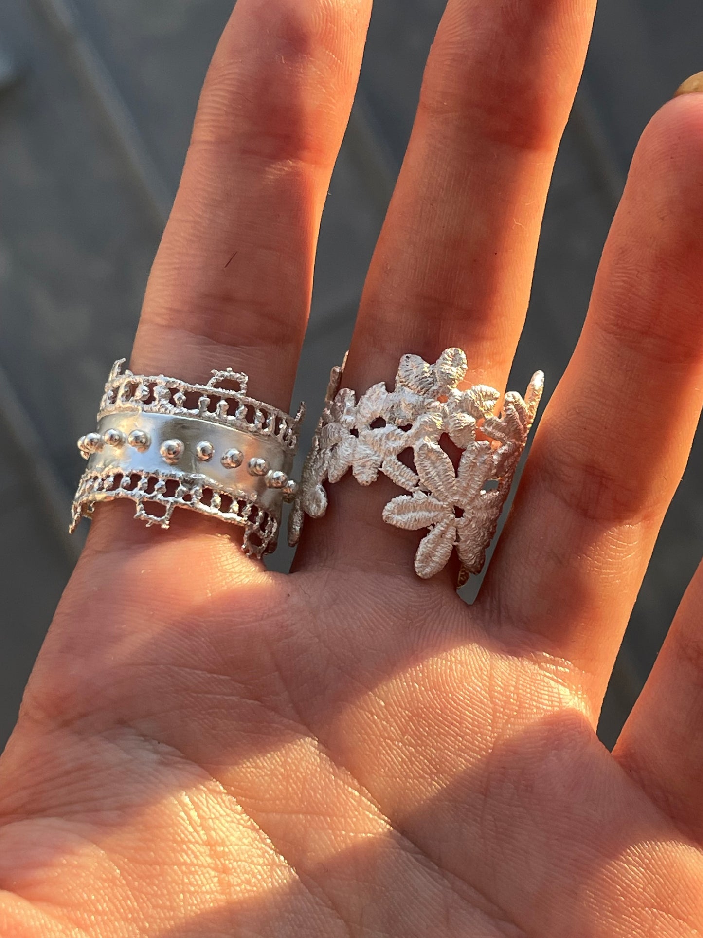 Marguerite lace ring