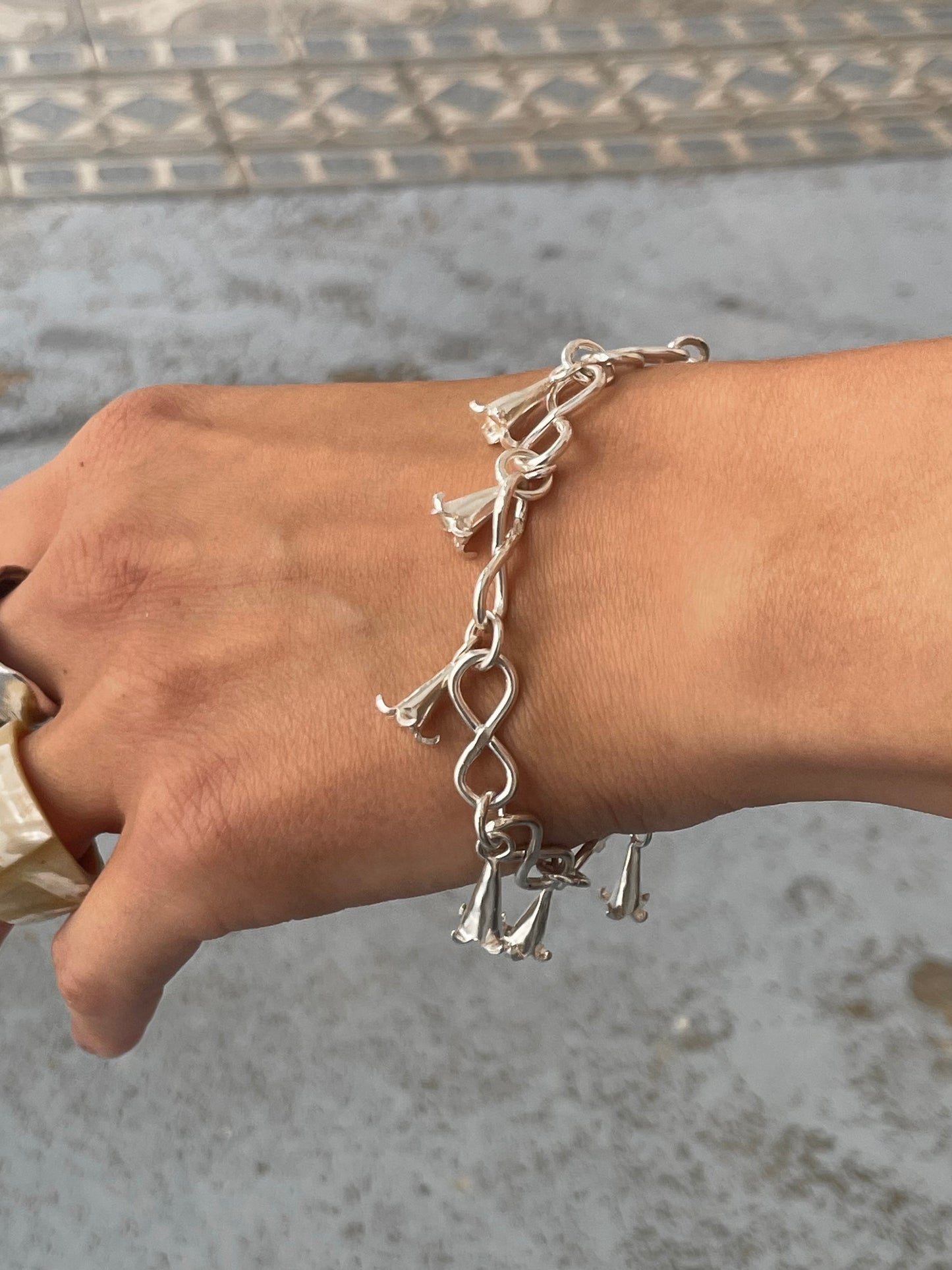 Angel trumpets bracelet