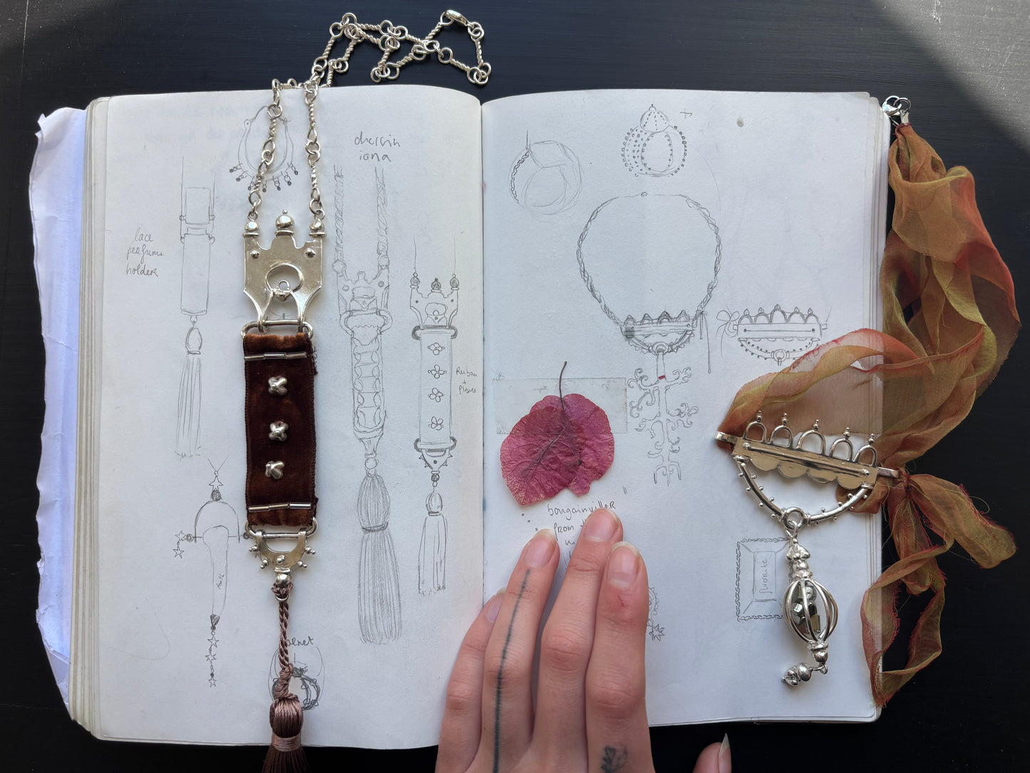 Sevilla necklace