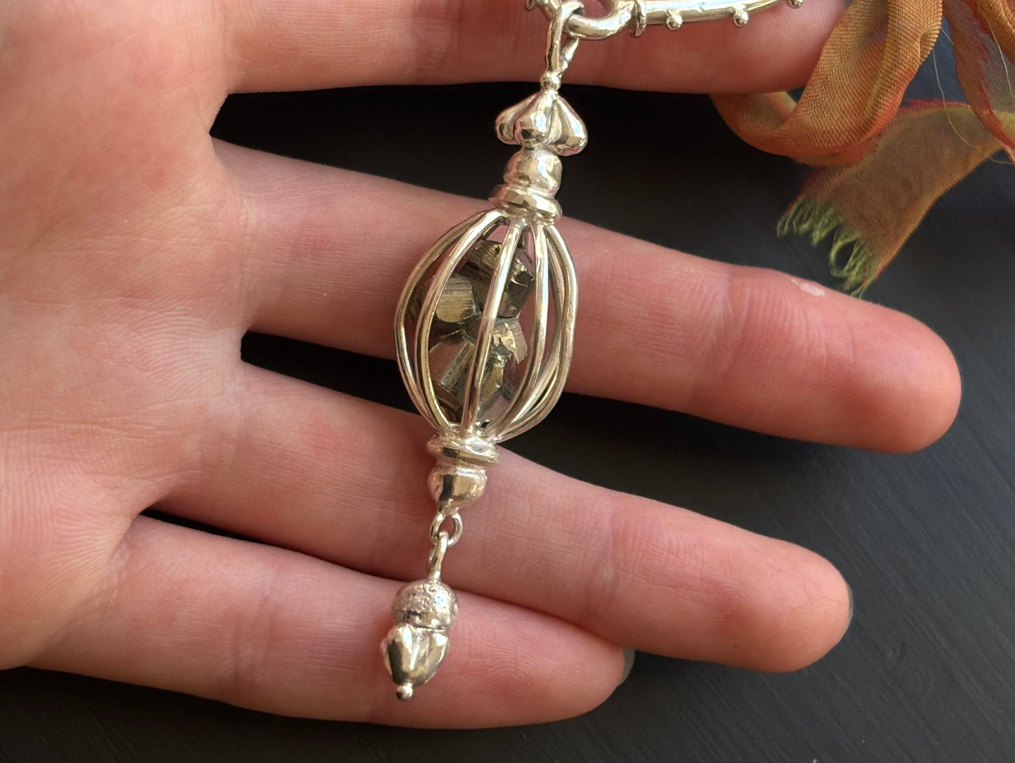 Palacio necklace