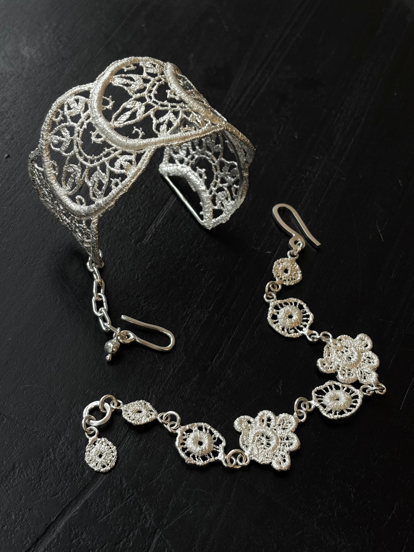 Whisper bracelet