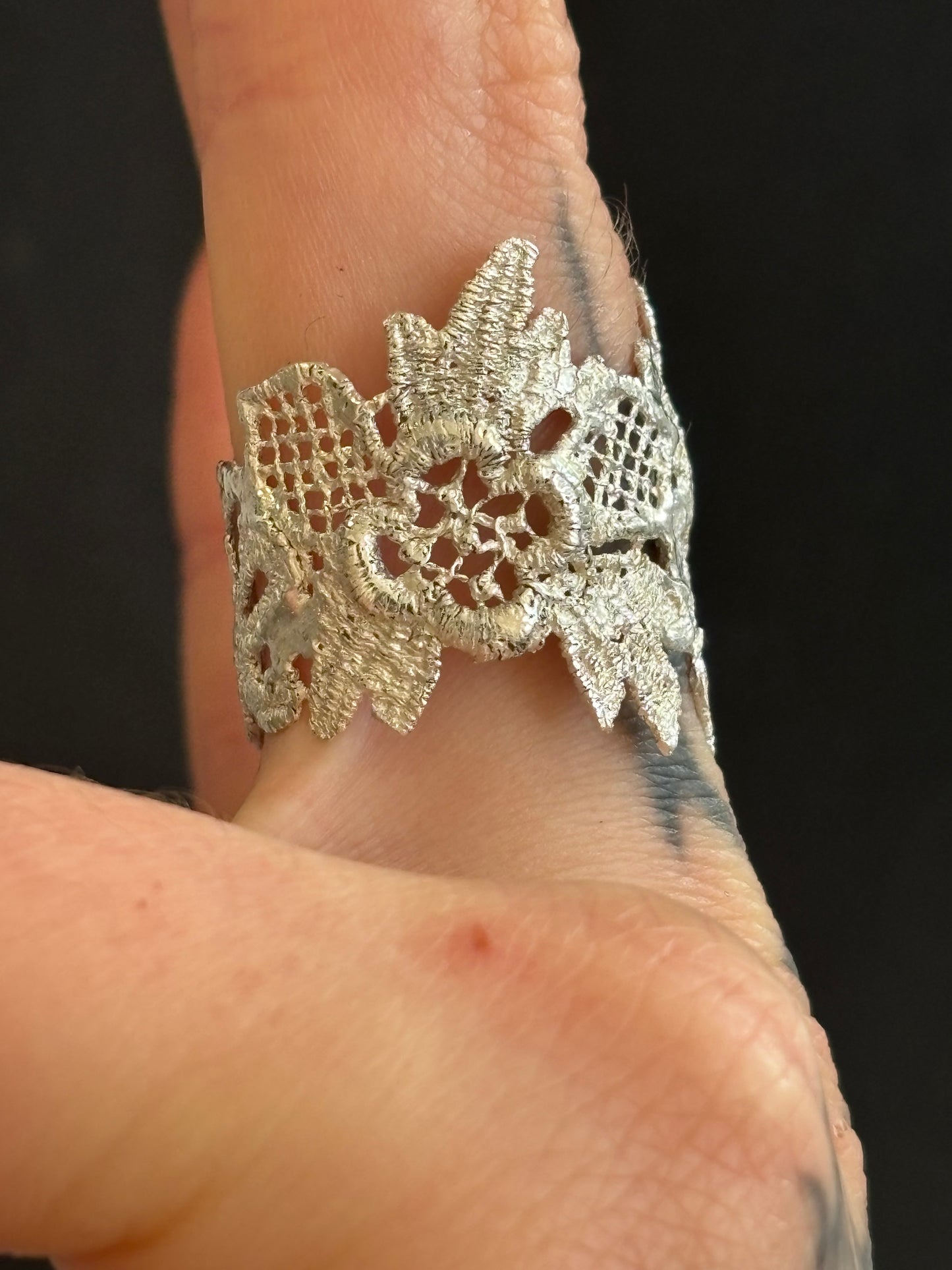 Primrose lace ring