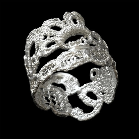Foxglove lace ring