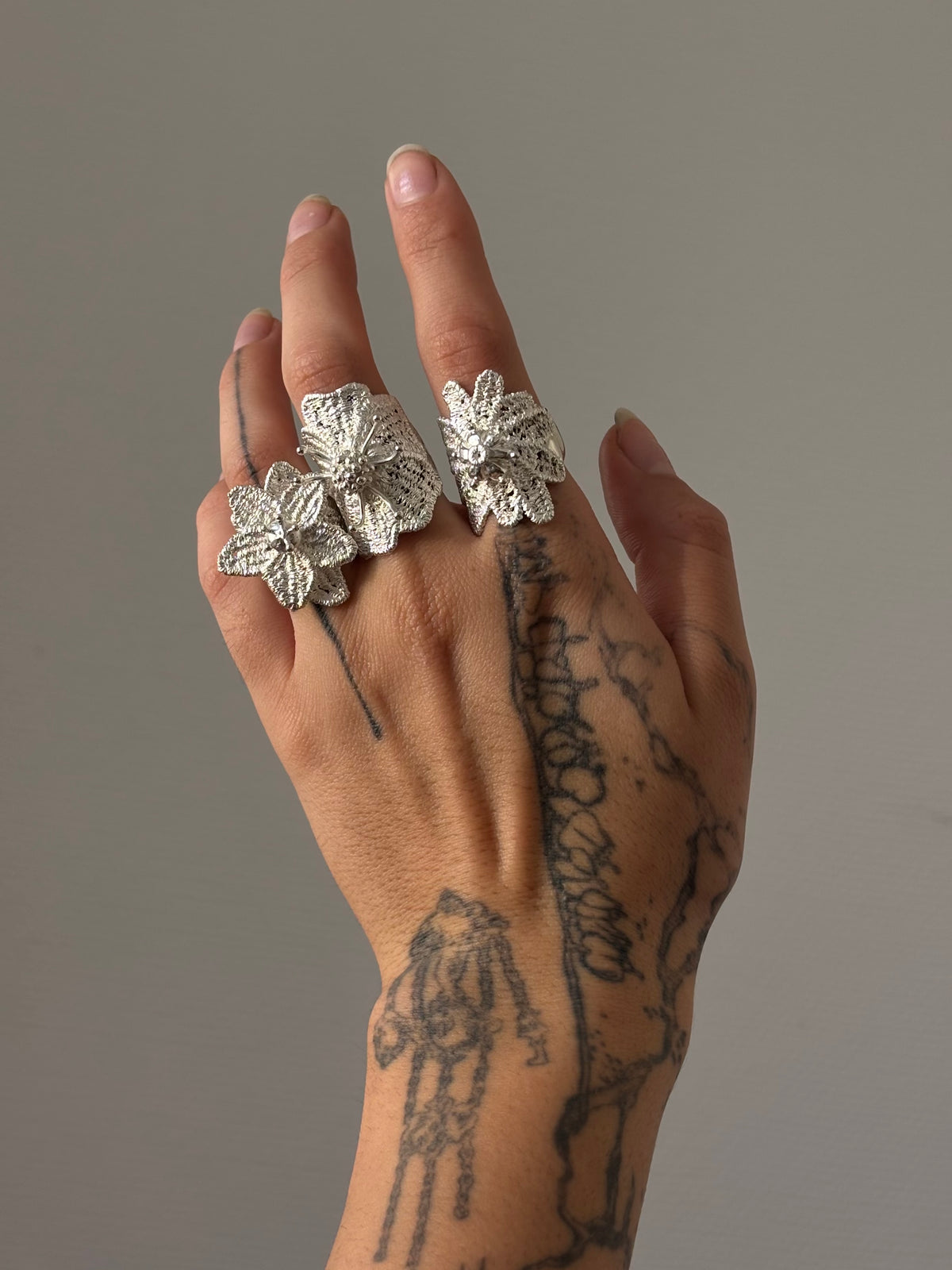 Tropical flower lace 1