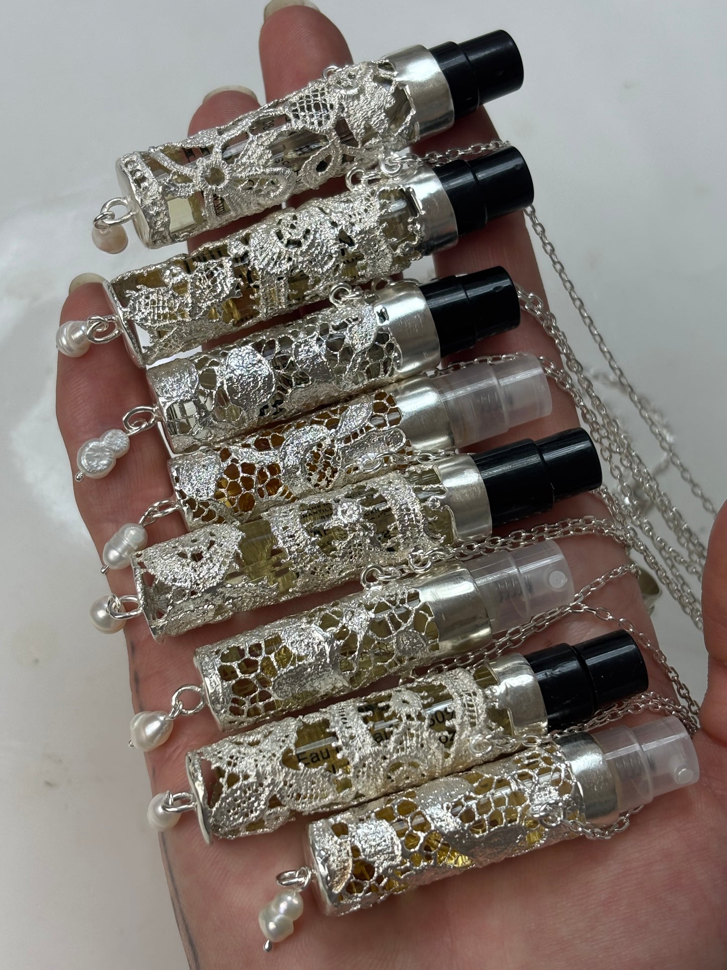 Perfume lace