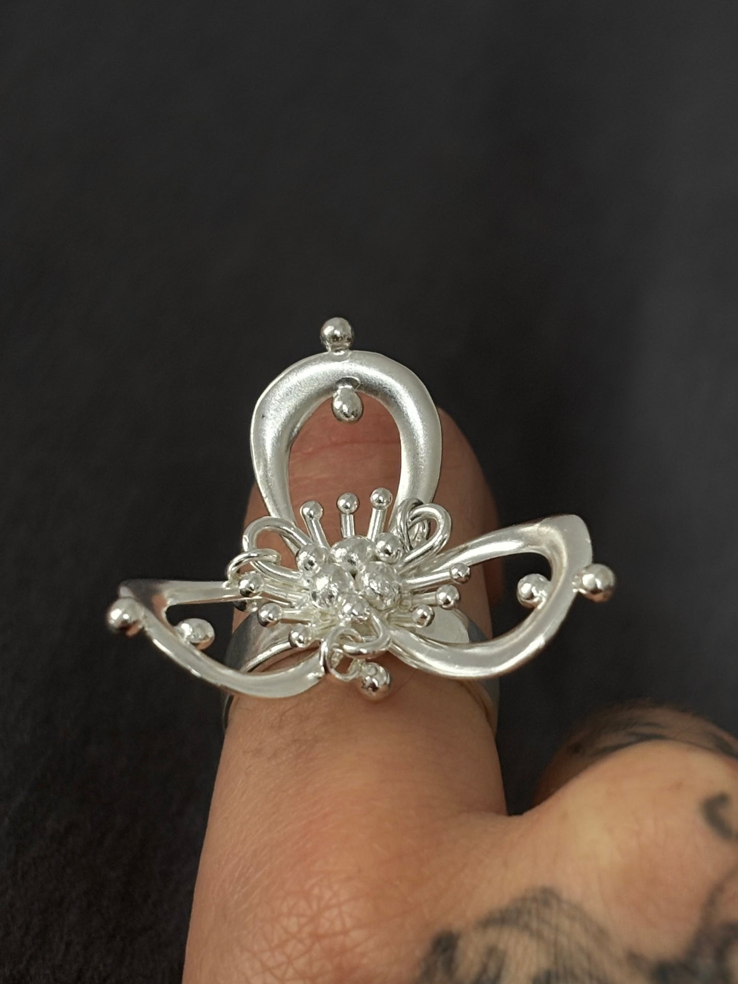 Clover ring