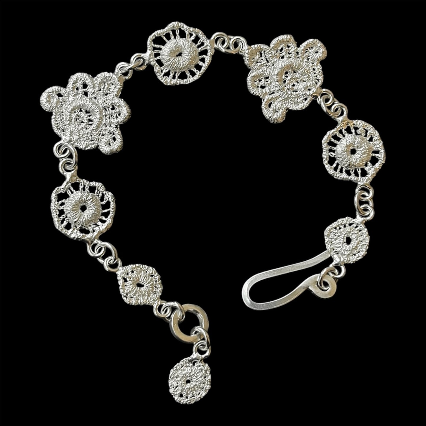 Whisper bracelet