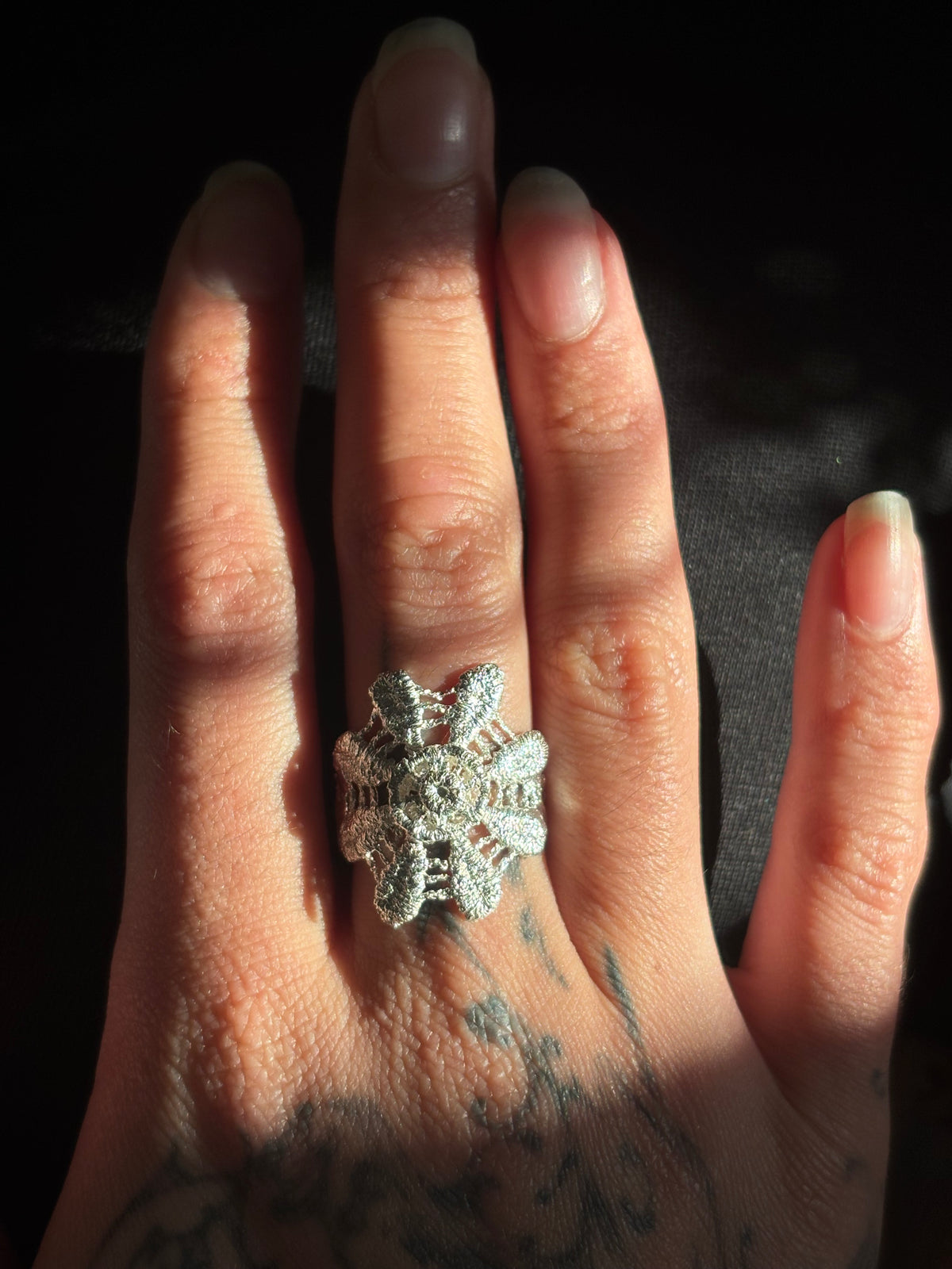 Clematis lace ring