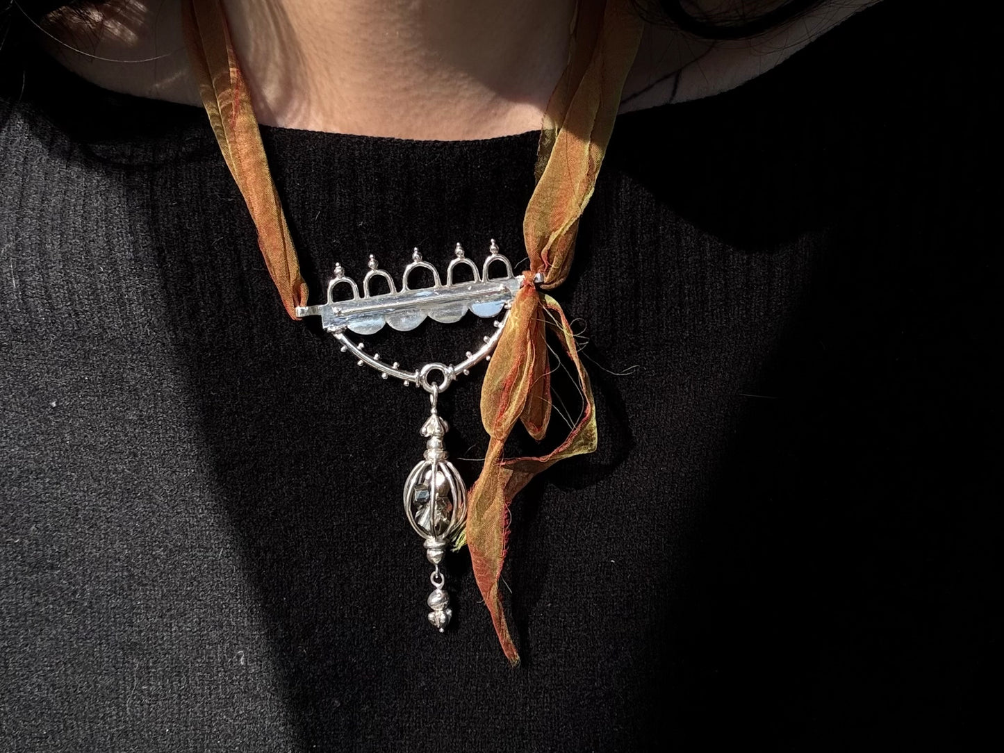 Palacio necklace