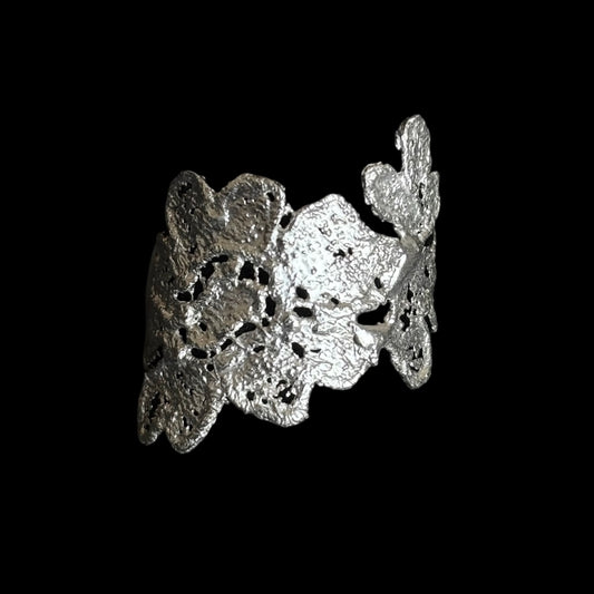 Azalea lace ring