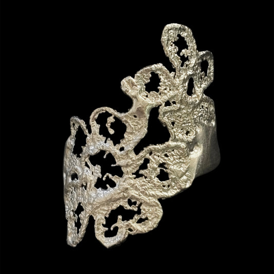 Marguerite lace ring