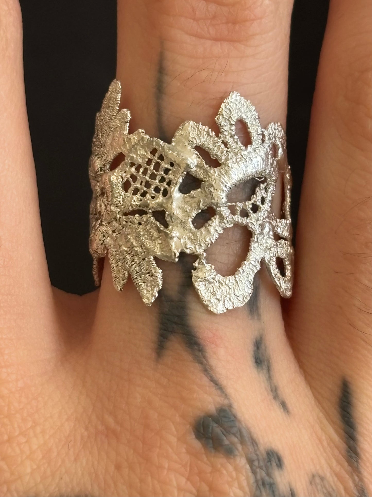 Primrose lace ring