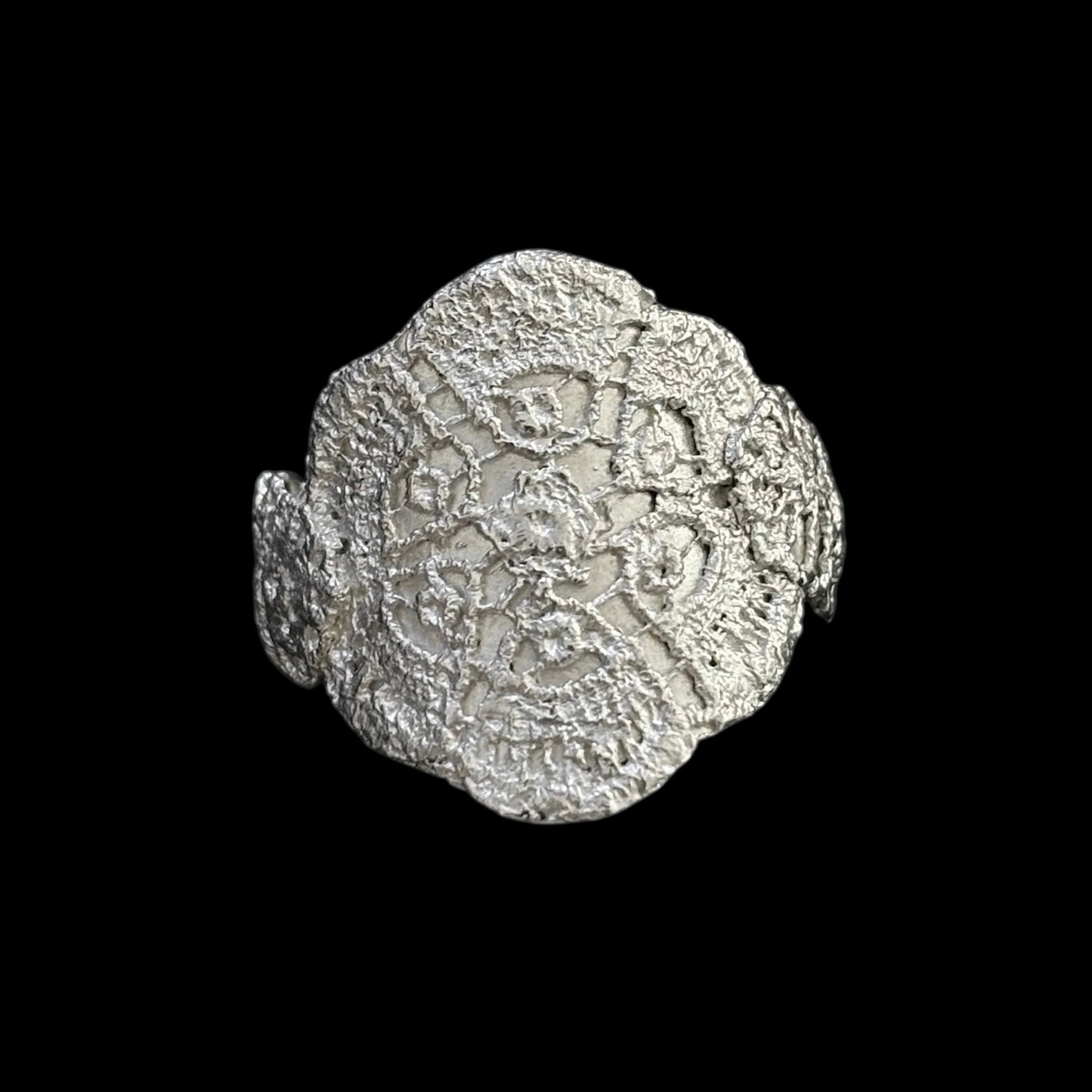Hydrangea lace ring
