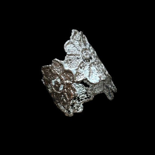 Peonies lace ring