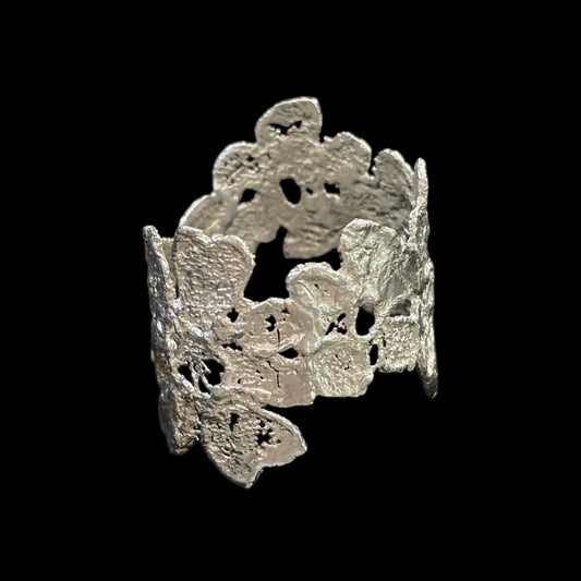 Gardenia lace ring