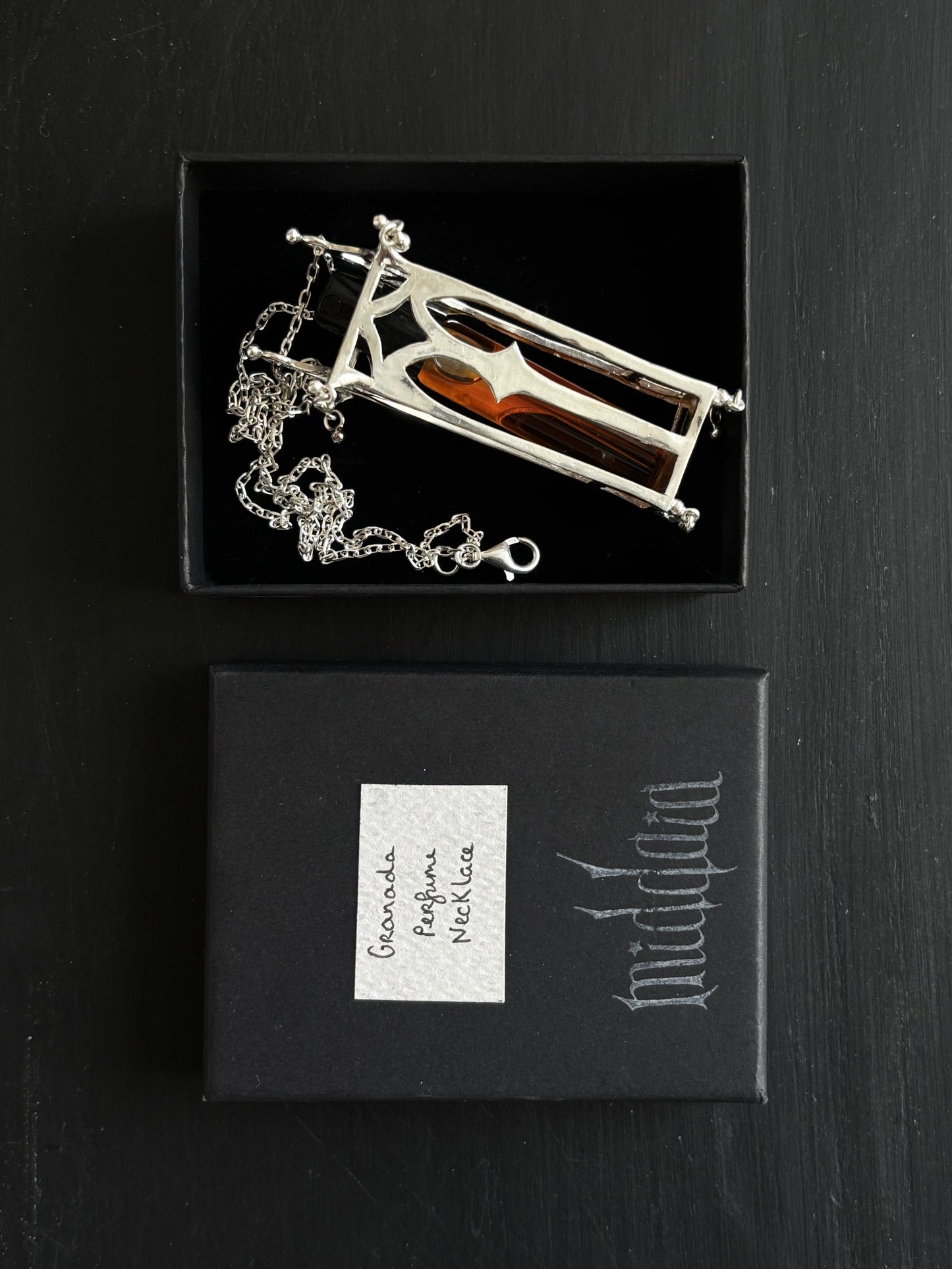 Granada perfume pendant