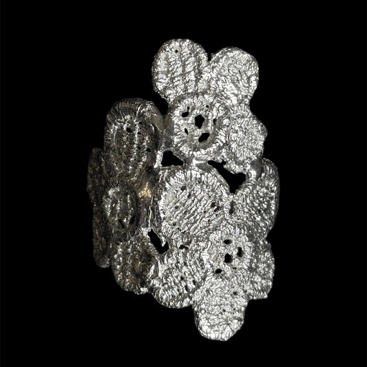 Freesia lace ring