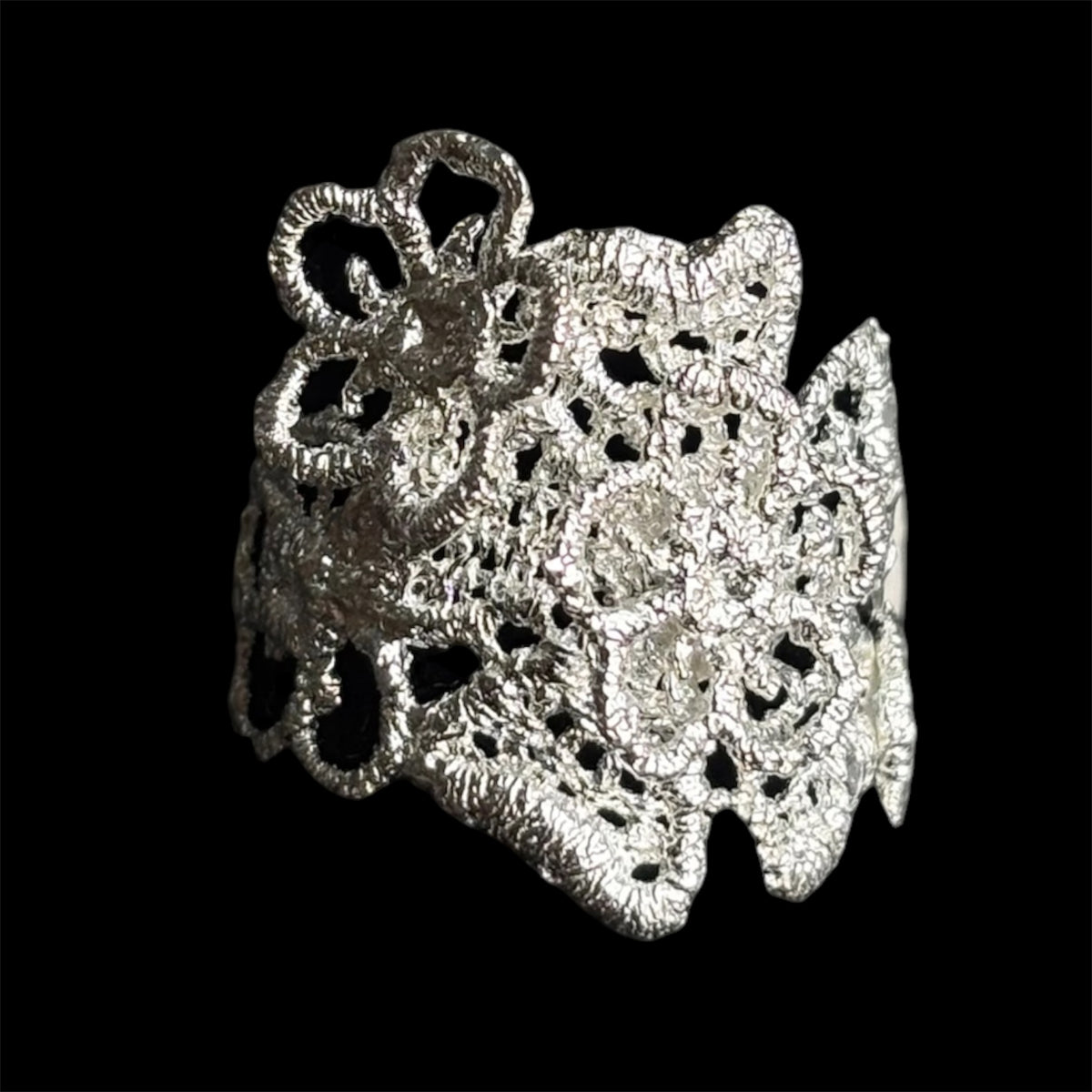 Cosmos lace ring
