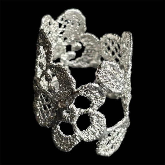 Gerbera lace ring